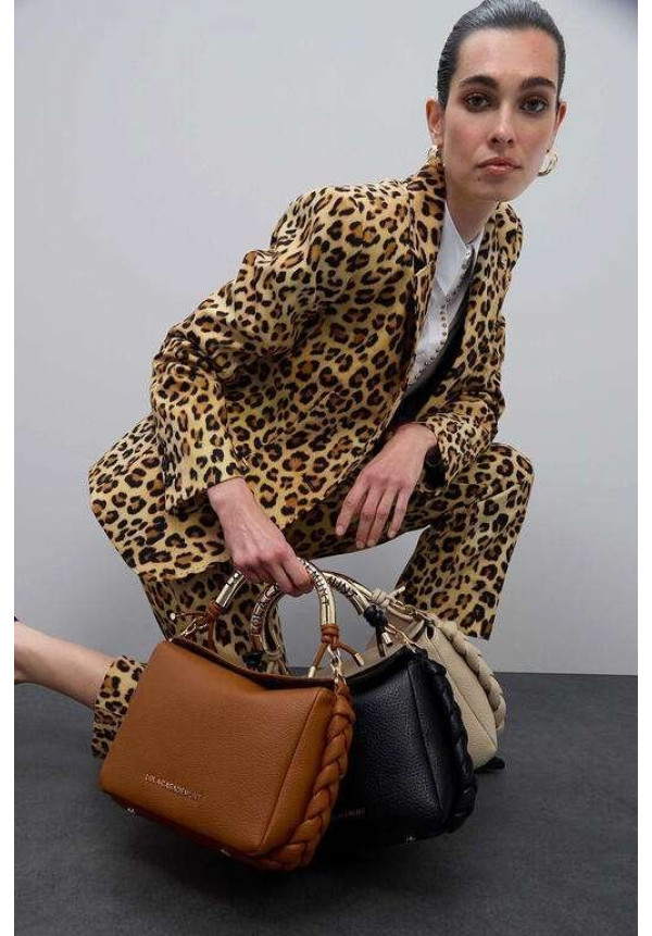 Bolso bandolera asa metálica troquelada