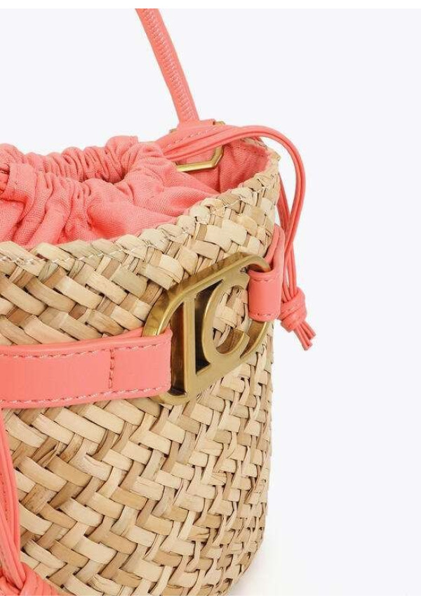 Bombonera con detalles de efecto piel