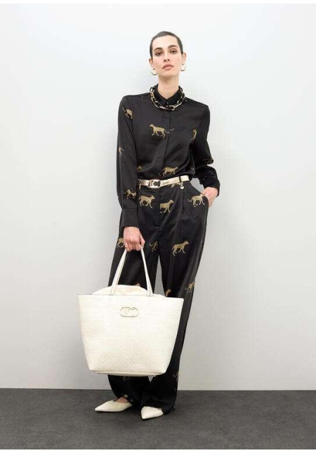 Shopper desestructurado pespuntes monograma