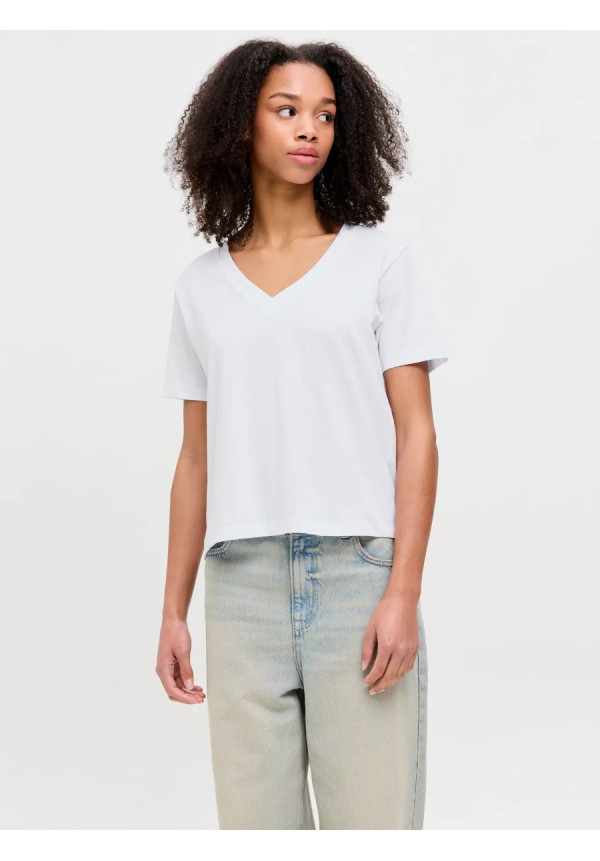 JXANNIE REG VNECK SS TEE JRS NOOS